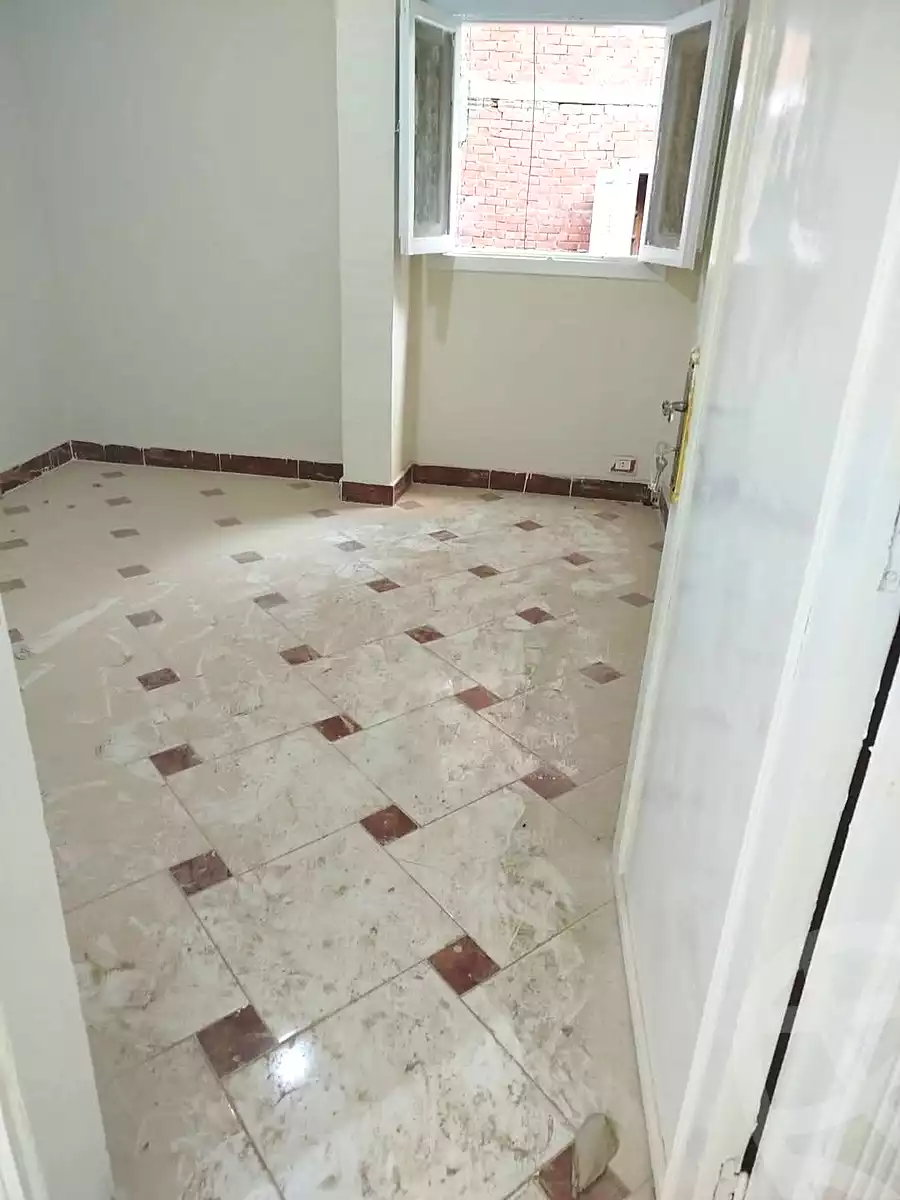 https://aqarmap.com.eg/ar/listing/6996873-for-sale-alexandria-al-agamy-el-hanouvel-el-kholafaa-el-rashdeen-st