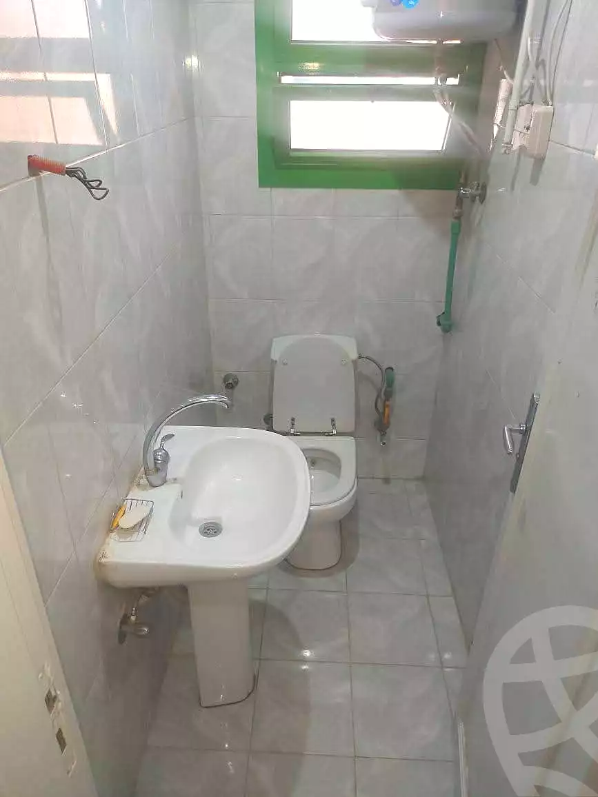 https://aqarmap.com.eg/ar/listing/6997189-for-sale-cairo-helwan-sherif-st