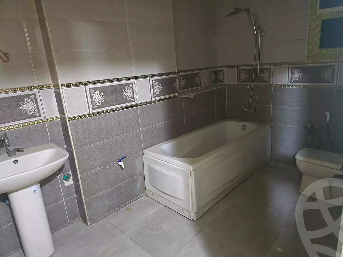 https://aqarmap.com.eg/en/listing/6997694-for-rent-cairo-faisal-el-tawabeq-el-shaheed-ahmed-hamdy-st