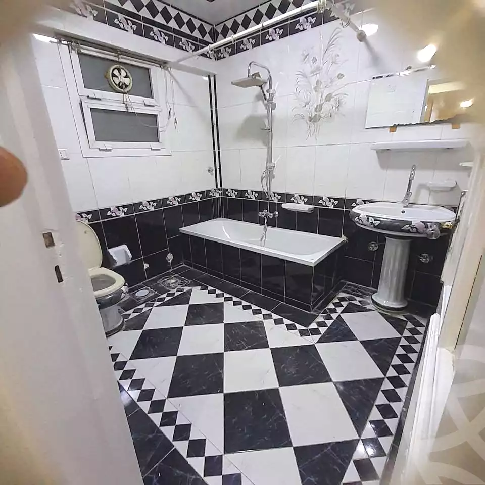 https://aqarmap.com.eg/en/listing/6997726-for-sale-alexandria-miami-shr-jml-bd-lnsr