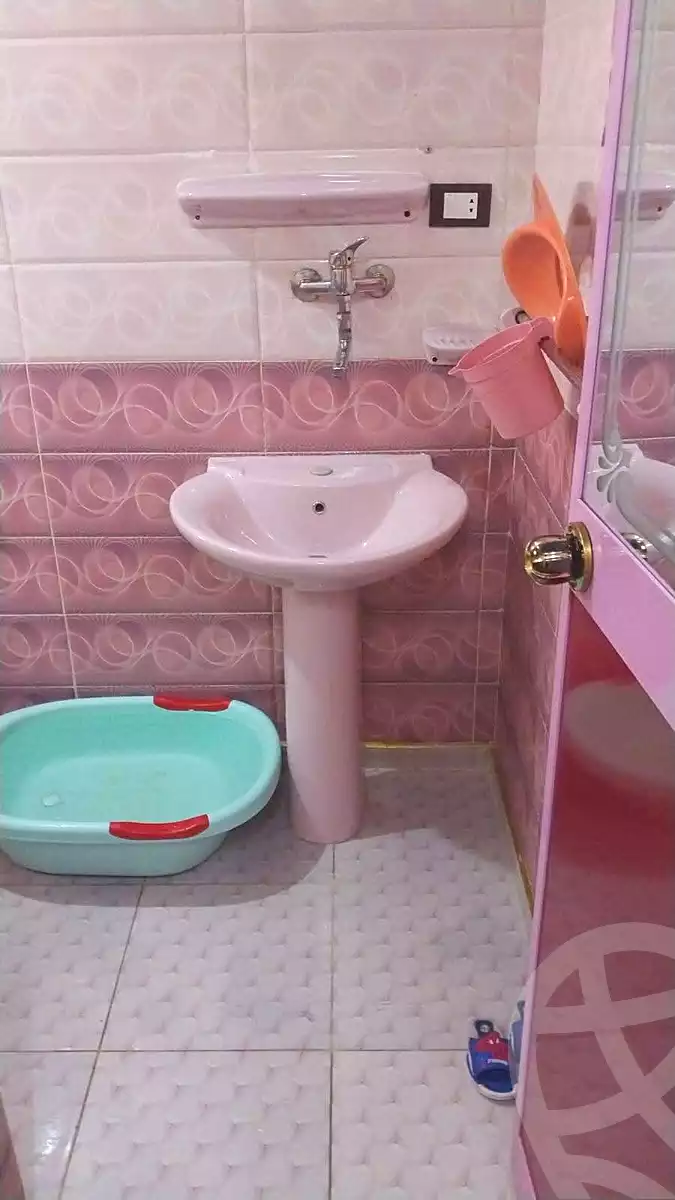https://aqarmap.com.eg/ar/listing/6997759-for-sale-alexandria-al-agamy-el-hanouvel-al-haded-we-al-soulb-st
