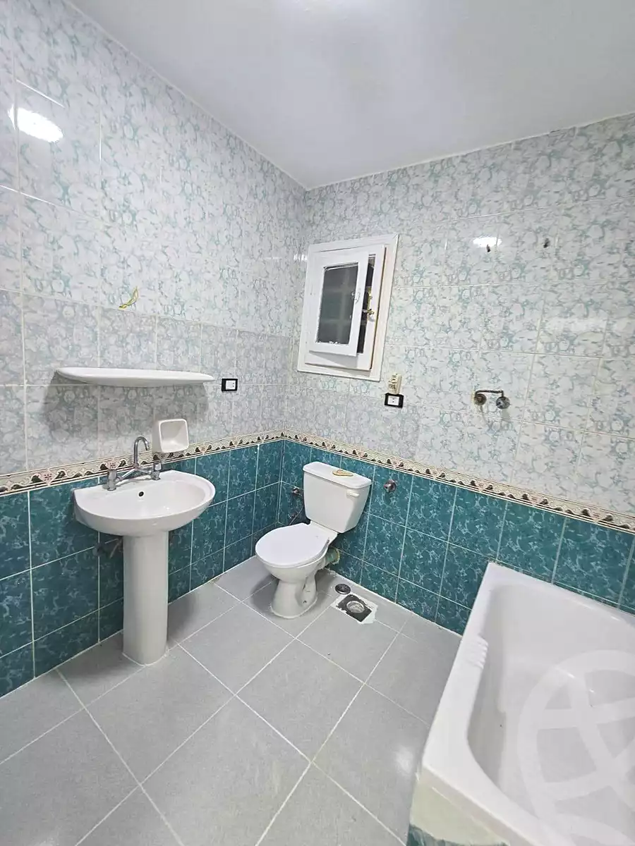 https://aqarmap.com.eg/ar/listing/6997950-for-sale-alexandria-al-agamy-shataa-el-nakheel