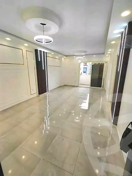 https://aqarmap.com.eg/ar/listing/6998110-for-sale-alexandria-miami-shr-jml-bd-lnsr