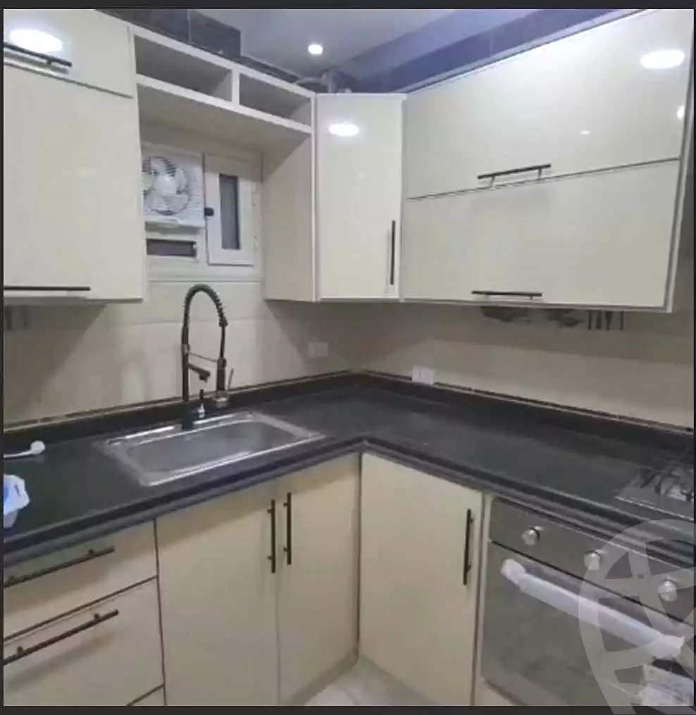 https://aqarmap.com.eg/ar/listing/6999136-for-sale-alexandria-sydy-bshr-sydy-bshr-bhry-shr-khld-bn-lwlyd
