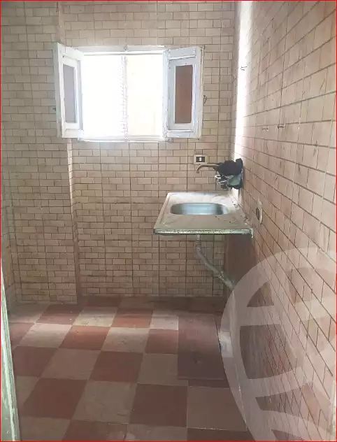 https://aqarmap.com.eg/ar/listing/6999641-for-sale-alexandria-al-agamy-el-hanouvel