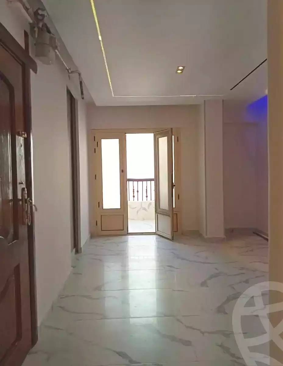 https://aqarmap.com.eg/ar/listing/7000682-for-sale-alexandria-el-asafra-l-sfr-bhry