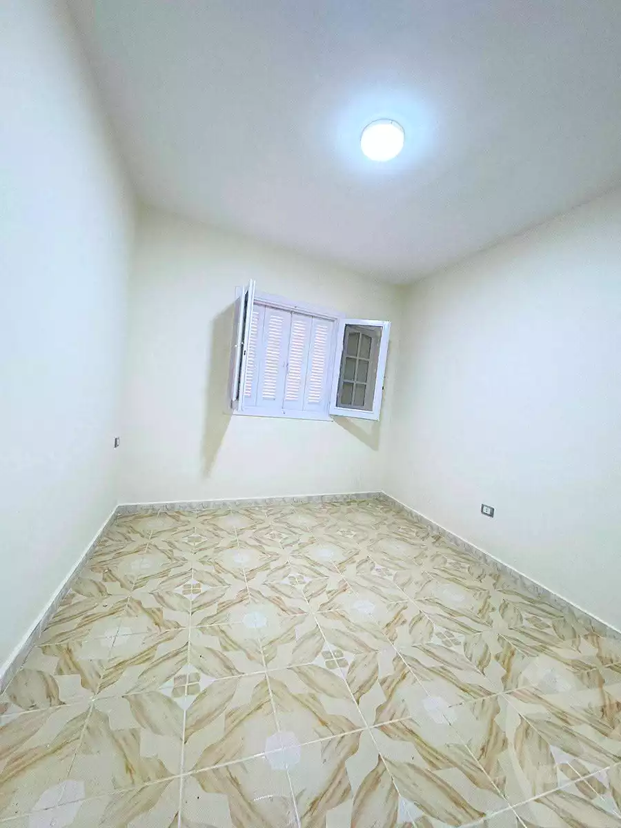 https://aqarmap.com.eg/ar/listing/7000851-for-sale-alexandria-al-agamy-shataa-el-nakheel