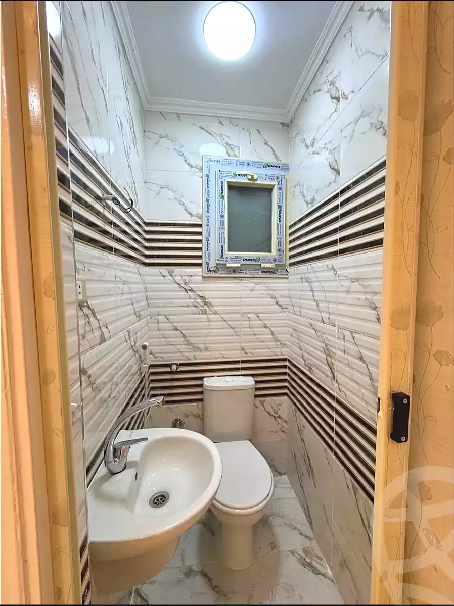 https://aqarmap.com.eg/ar/listing/7000984-for-sale-alexandria-sydy-bshr-sydy-bshr-bhry-shr-mhmwd-l-yswy