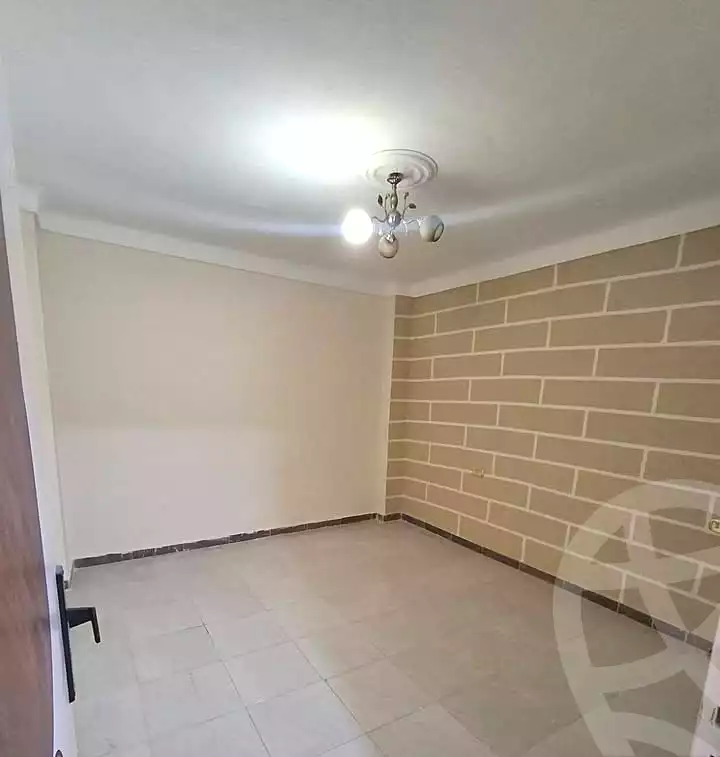 https://aqarmap.com.eg/en/listing/7001017-for-sale-alexandria-lsywf-el-falki
