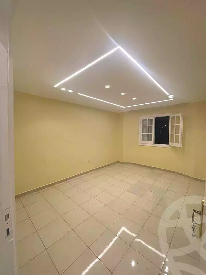 https://aqarmap.com.eg/ar/listing/7001579-for-sale-alexandria-el-asafra-shr-45
