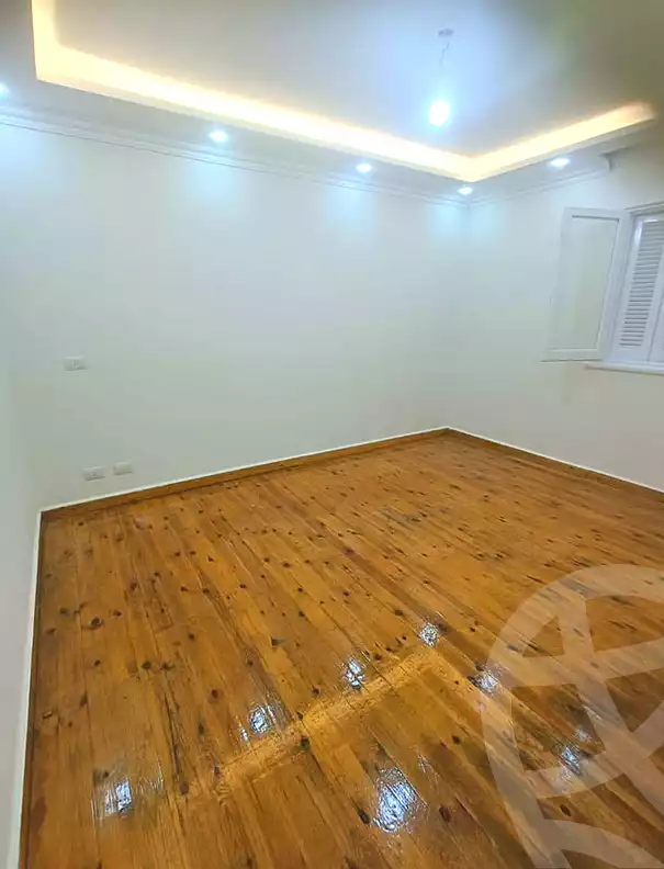 https://aqarmap.com.eg/en/listing/7001784-for-sale-alexandria-bolekly