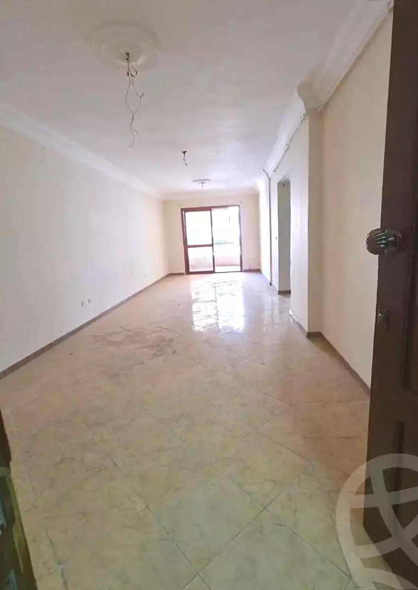 https://aqarmap.com.eg/en/listing/7002056-for-sale-alexandria-sydy-bshr-sydy-bshr-bhry-shr-mhmwd-l-yswy