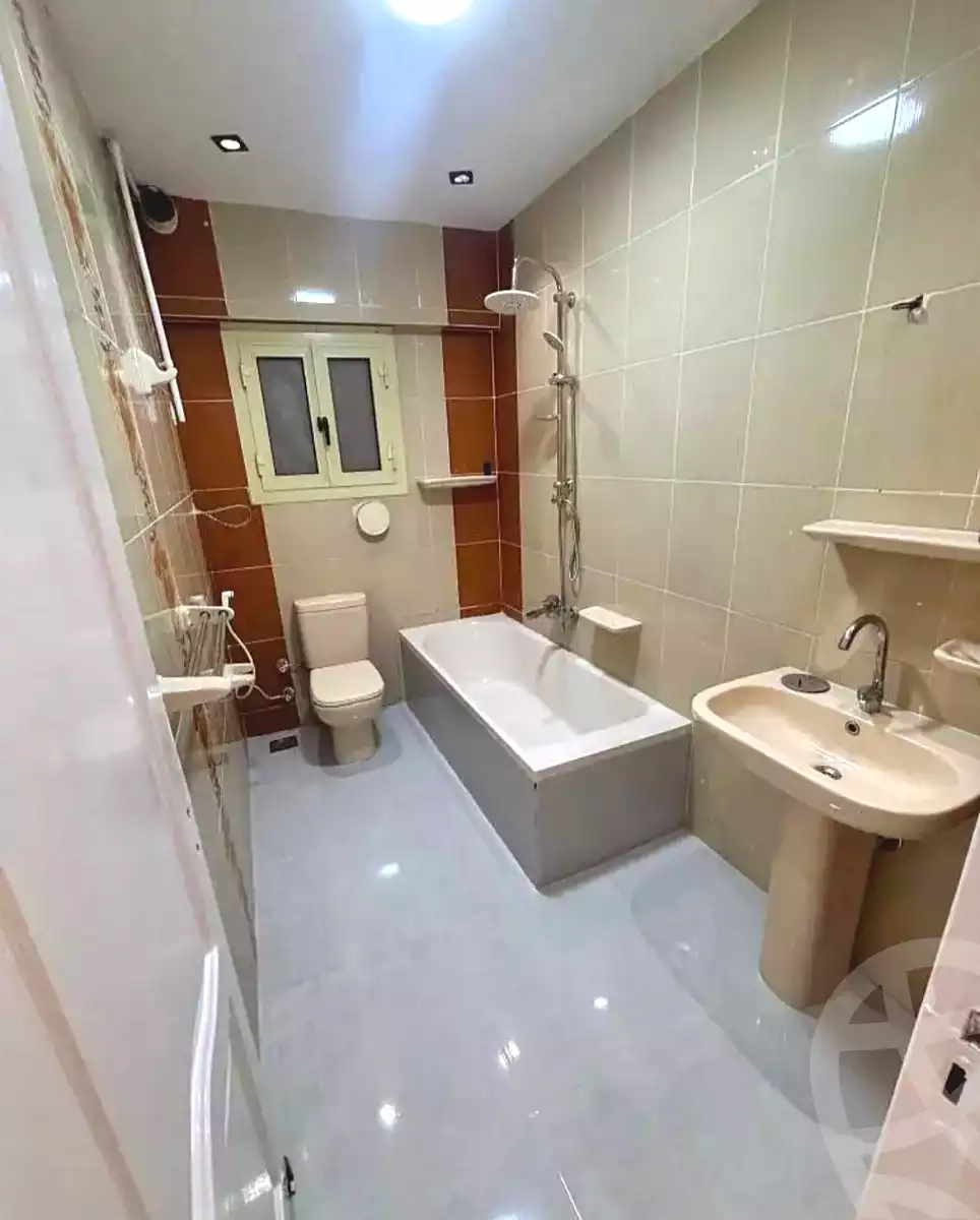 https://aqarmap.com.eg/en/listing/7002061-for-sale-alexandria-sydy-bshr-sydy-bshr-bhry-amr-el-nogomy-st