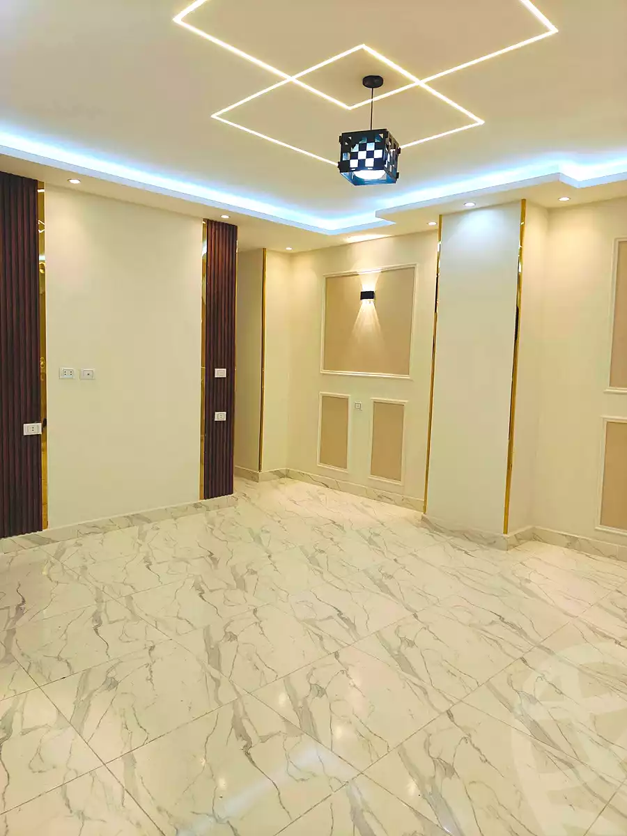 https://aqarmap.com.eg/ar/listing/7002157-for-sale-alexandria-al-agamy-el-hanouvel-abo-bakr-el-sedeek-st