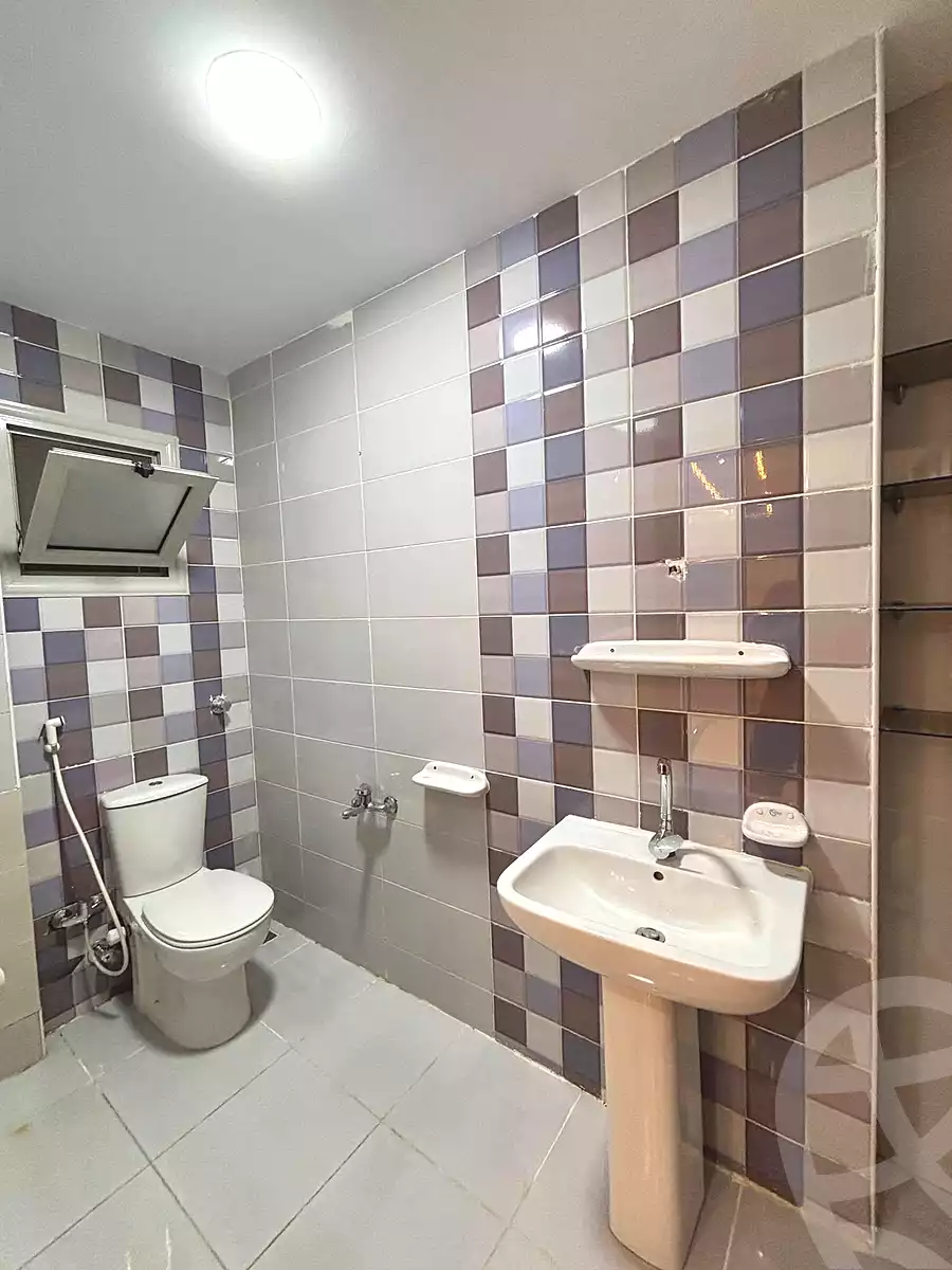 https://aqarmap.com.eg/en/listing/7002369-for-sale-alexandria-sydy-bshr-sydy-bshr-bhry-shr-mhmwd-l-yswy