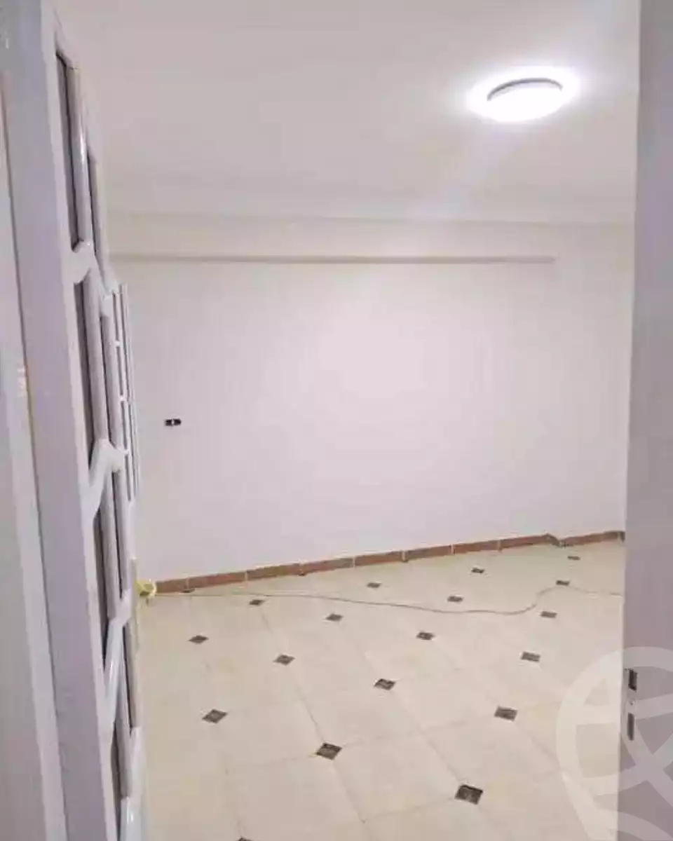 https://aqarmap.com.eg/en/listing/7002645-for-rent-alexandria-lsywf-el-falki