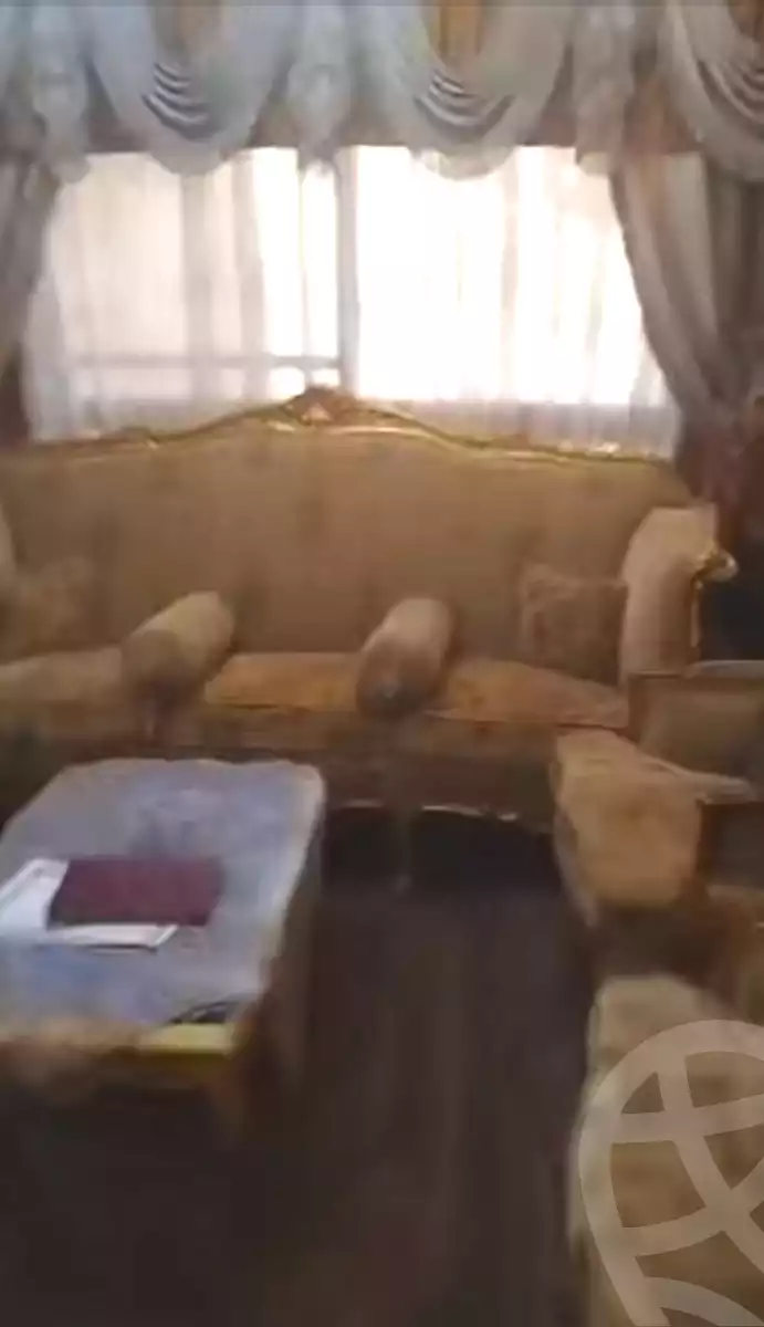 https://aqarmap.com.eg/en/listing/7003081-for-sale-alexandria-al-agamy-el-hanouvel-yathreb-st