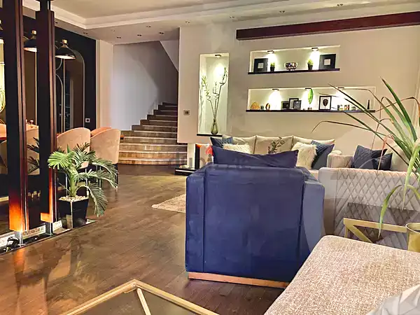 https://aqarmap.com.eg/en/listing/7003159-for-sale-cairo-mokattam-compounds-kmbwnd-jwldn-jyts