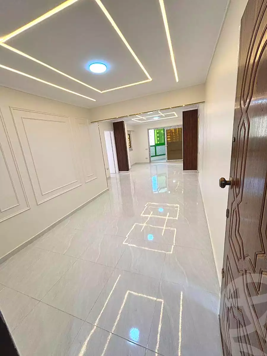 https://aqarmap.com.eg/en/listing/7003437-for-sale-alexandria-sydy-bshr-sydy-bshr-bhry-shr-mhmwd-l-yswy