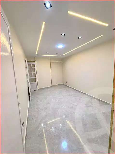 https://aqarmap.com.eg/ar/listing/7003655-for-sale-alexandria-sydy-bshr-sydy-bshr-bhry-shr-mhmwd-l-yswy