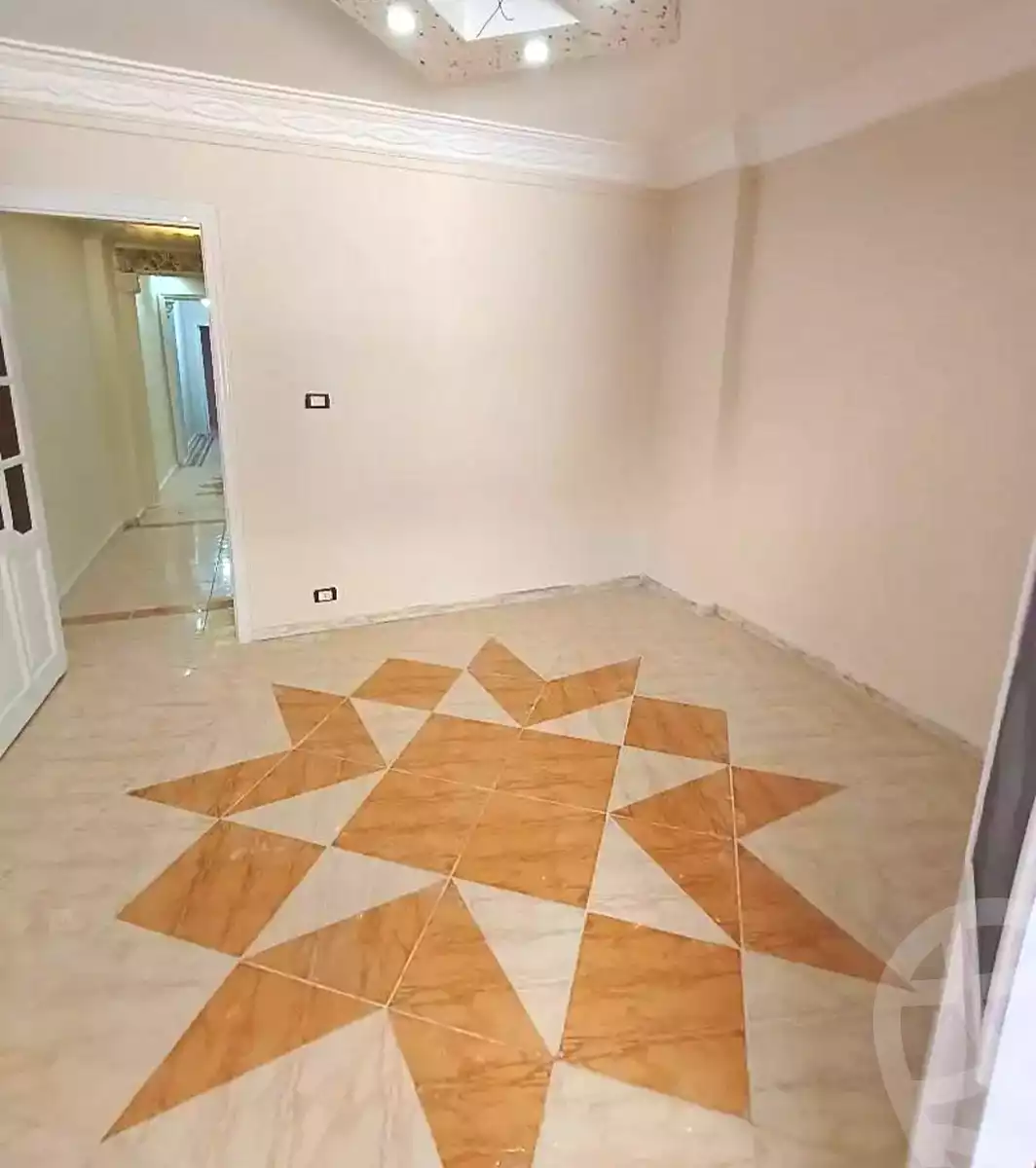 https://aqarmap.com.eg/ar/listing/7003722-for-sale-alexandria-lsywf-el-falki