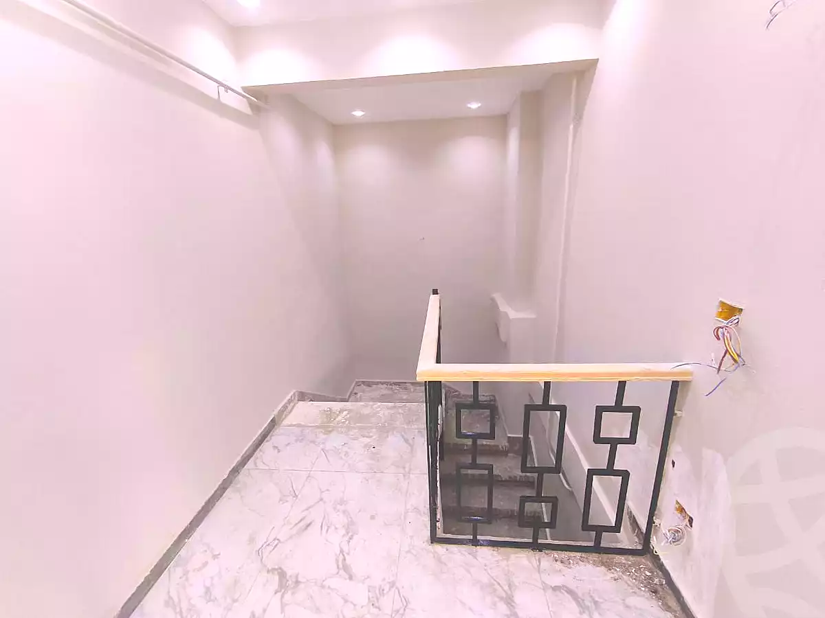 https://aqarmap.com.eg/ar/listing/7003884-for-sale-cairo-15th-of-may-Neighbourhood 10