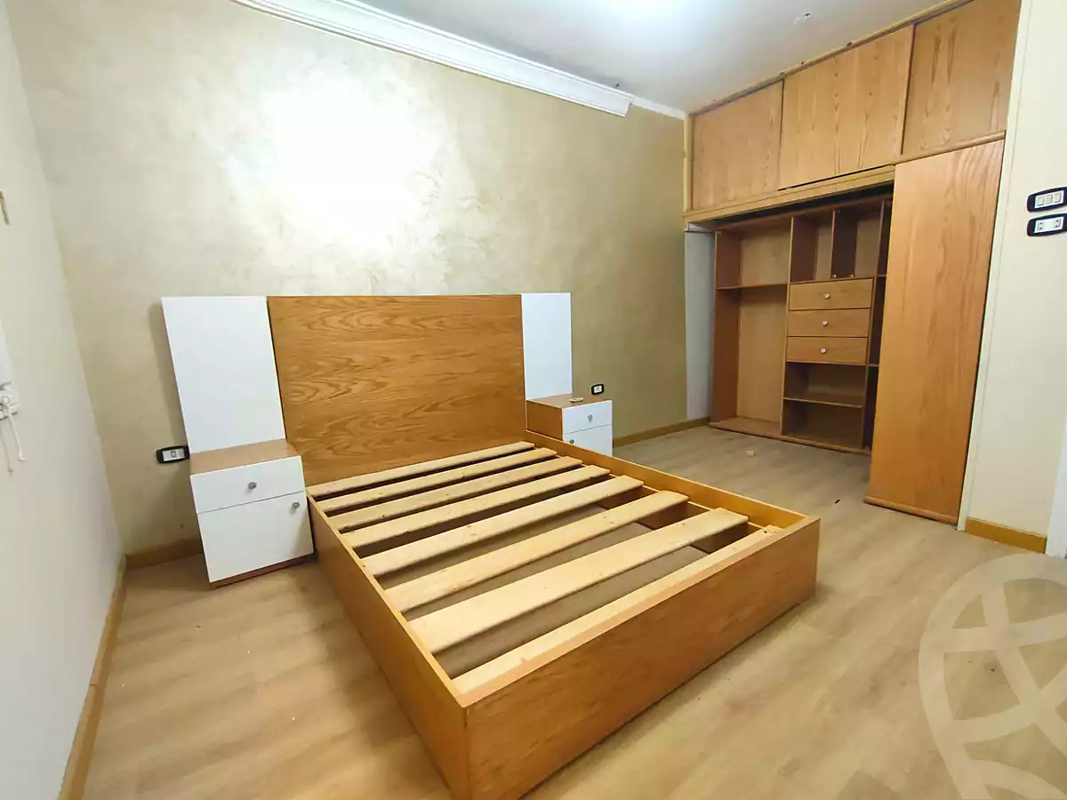 https://aqarmap.com.eg/ar/listing/7003926-for-sale-cairo-15th-of-may-mjwr-13