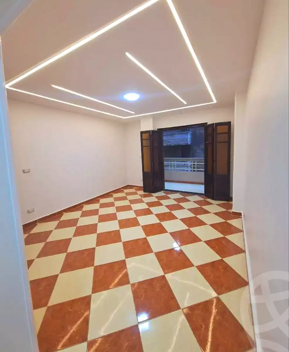 https://aqarmap.com.eg/ar/listing/7004110-for-sale-alexandria-sydy-bshr-sydy-bshr-bhry-shr-mhmwd-l-yswy