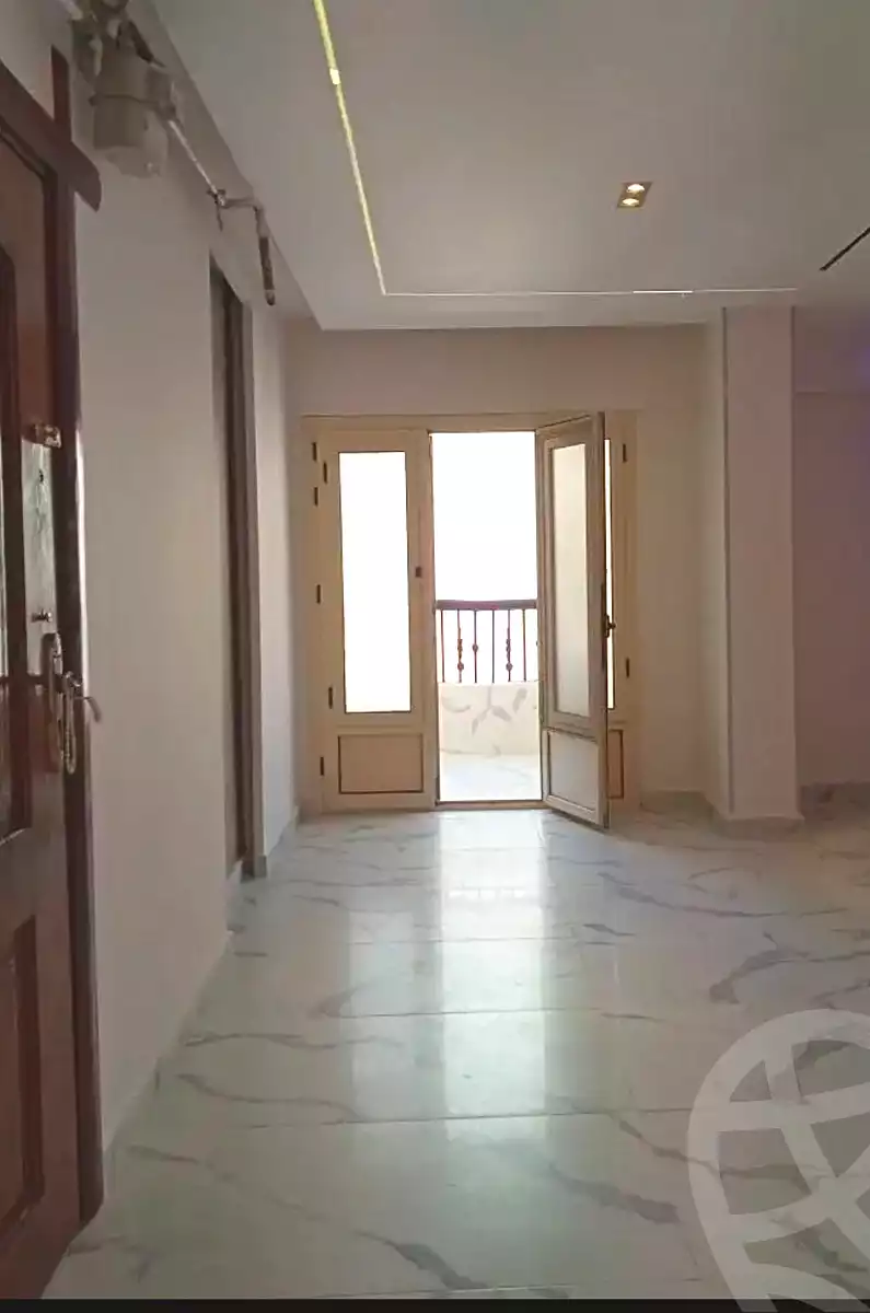 https://aqarmap.com.eg/ar/listing/7004183-for-sale-alexandria-el-asafra-l-sfr-bhry