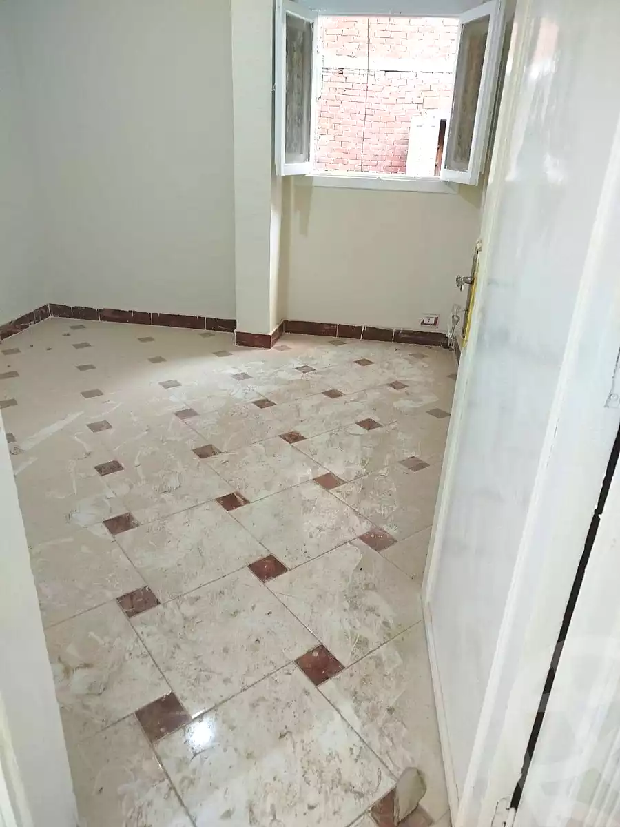 https://aqarmap.com.eg/en/listing/7004634-for-sale-alexandria-al-agamy-el-hanouvel-el-kholafaa-el-rashdeen-st