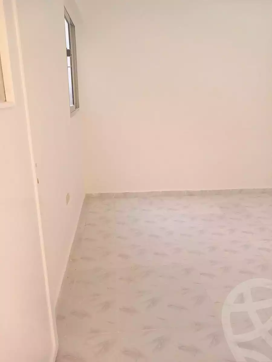 https://aqarmap.com.eg/ar/listing/7004755-for-sale-alexandria-al-agamy-el-hanouvel