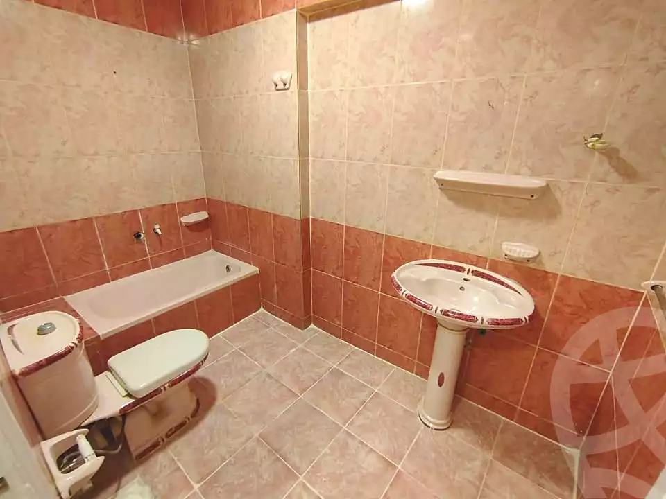 https://aqarmap.com.eg/ar/listing/7004812-for-sale-alexandria-al-agamy-shataa-el-nakheel