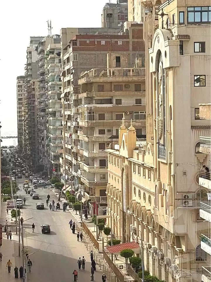 https://aqarmap.com.eg/ar/listing/7004819-for-sale-alexandria-sydy-bshr-sydy-bshr-bhry-khalil-hamada-st