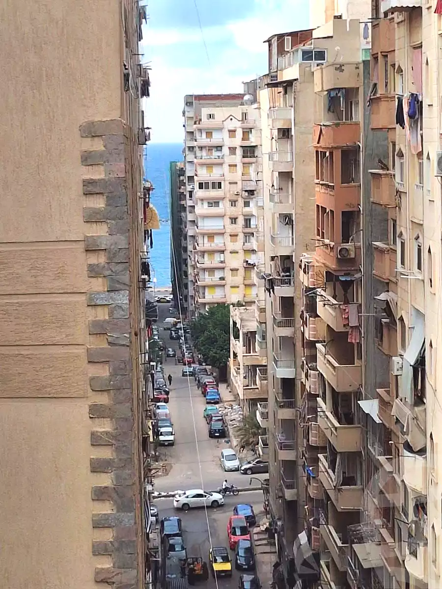 https://aqarmap.com.eg/ar/listing/7004845-for-sale-alexandria-sydy-bshr