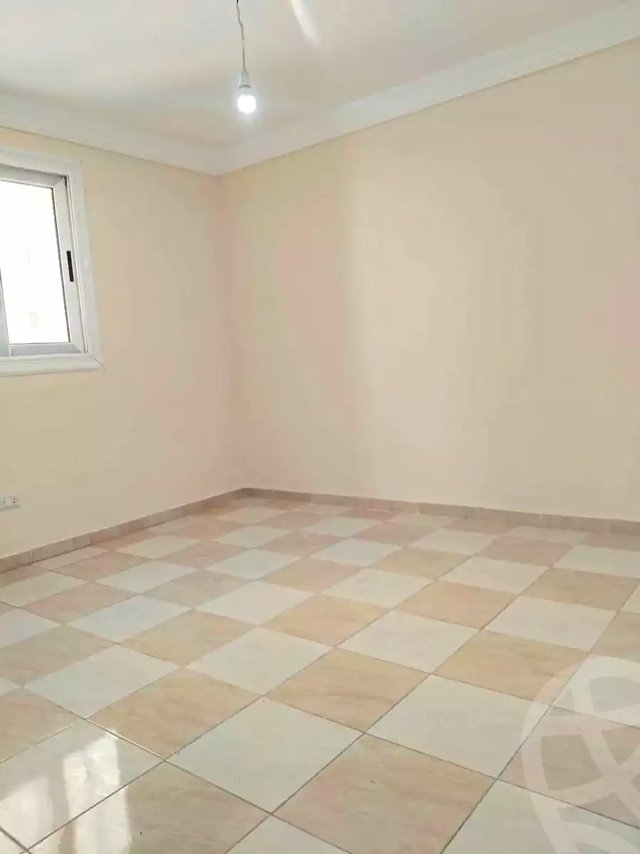 https://aqarmap.com.eg/ar/listing/7005056-for-sale-alexandria-sydy-bshr-sydy-bshr-bhry-shr-khld-bn-lwlyd