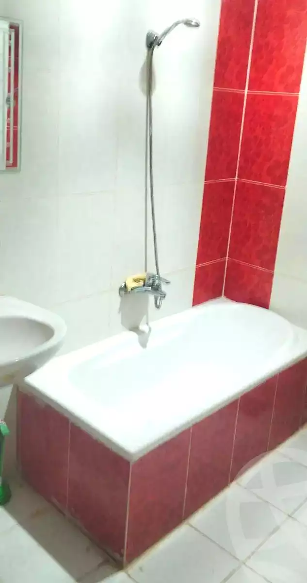 https://aqarmap.com.eg/ar/listing/7005156-for-sale-alexandria-el-asafra-l-sfr-bhry