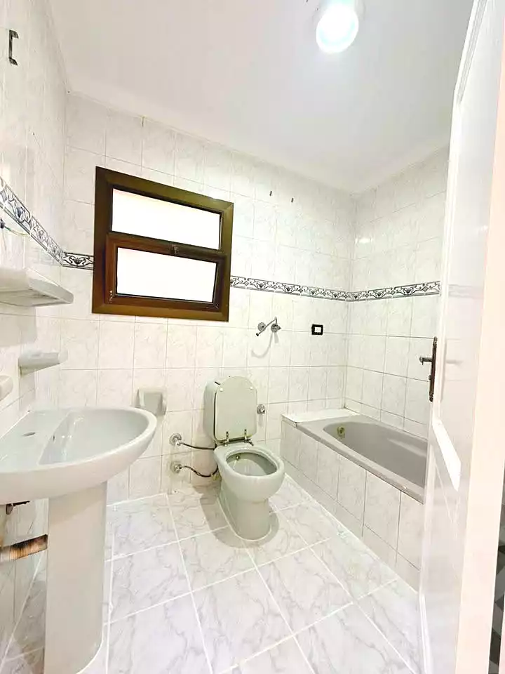 https://aqarmap.com.eg/ar/listing/7005278-for-sale-alexandria-al-agamy-shataa-el-nakheel
