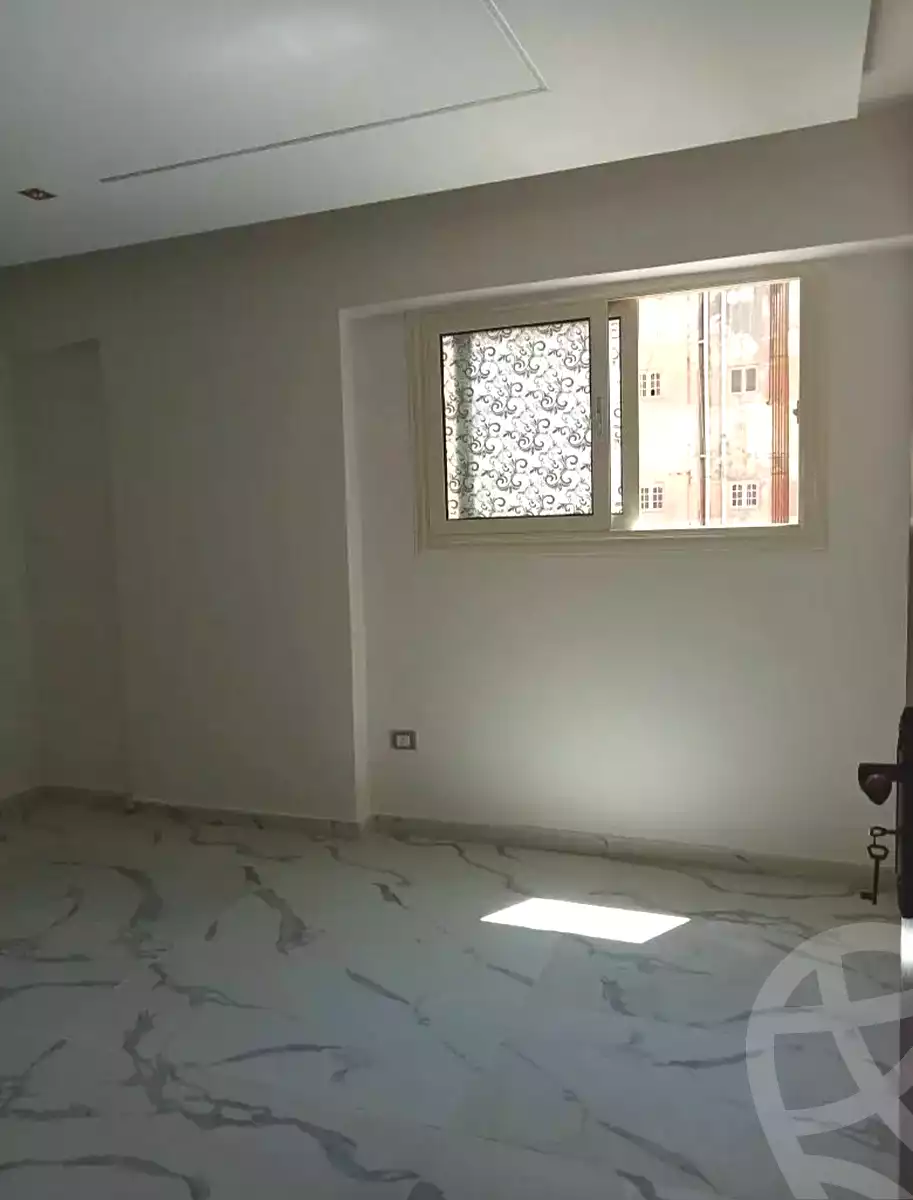 https://aqarmap.com.eg/ar/listing/7005344-for-sale-alexandria-el-asafra-l-sfr-bhry-el-geish-rd