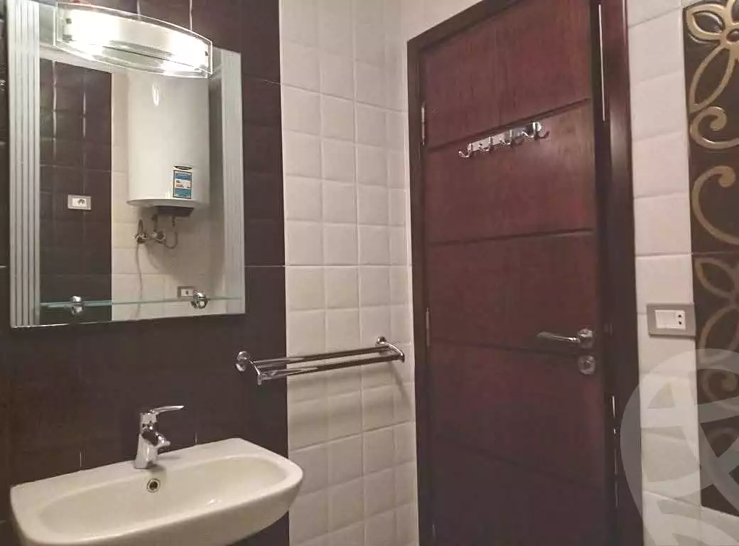 https://aqarmap.com.eg/en/listing/7005333-for-sale-cairo-ain-shams-ahmed-esmat-st