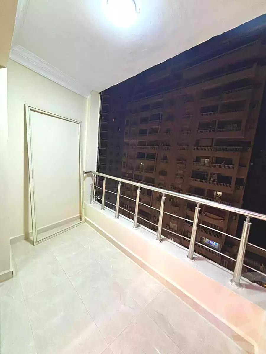 https://aqarmap.com.eg/ar/listing/7005787-for-sale-alexandria-sydy-bshr-sydy-bshr-bhry-shr-mhmwd-l-yswy