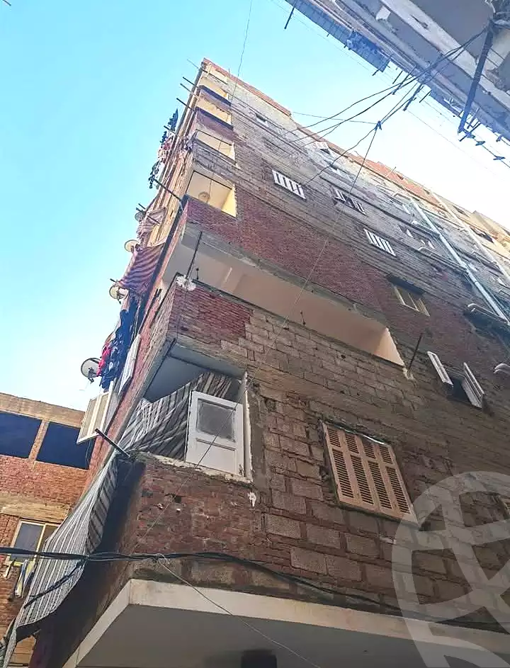 https://aqarmap.com.eg/en/listing/7006058-for-sale-alexandria-al-agamy-el-hanouvel-kasr-al-quiri-st-1