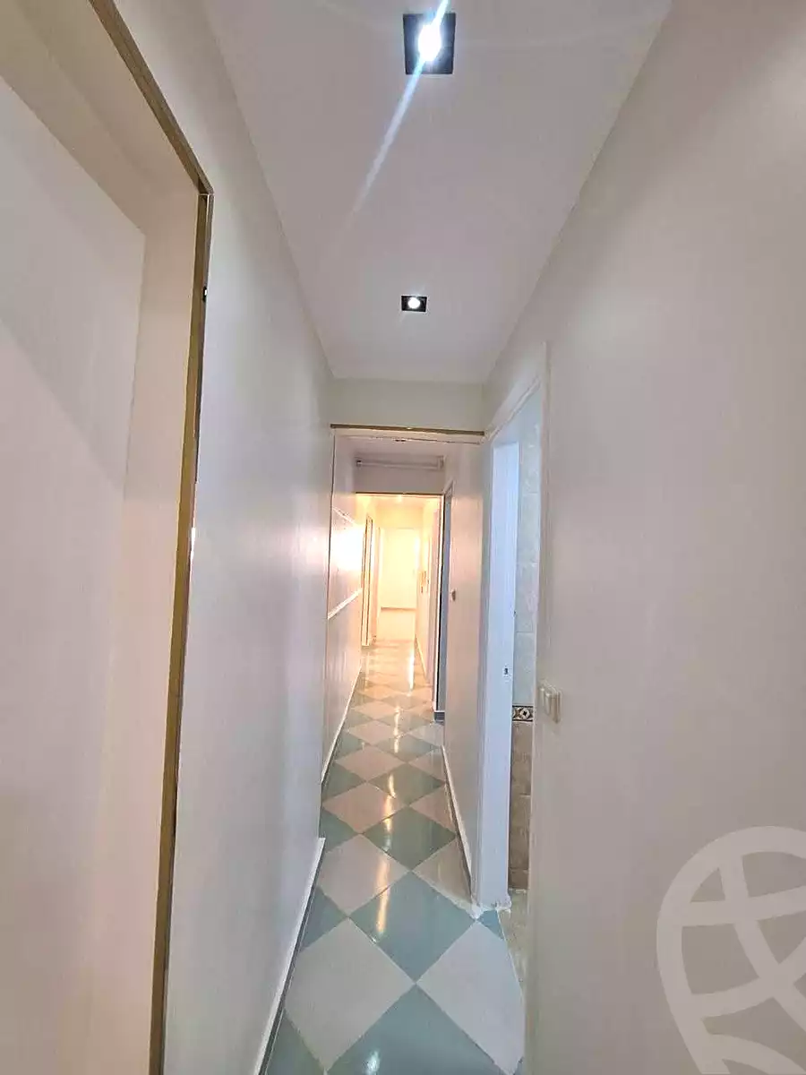 https://aqarmap.com.eg/ar/listing/7006445-for-sale-alexandria-miami-khld-bn-lwlyd