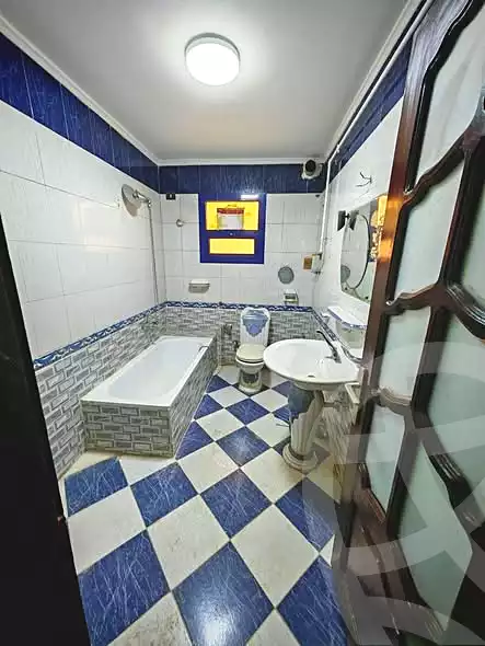 https://aqarmap.com.eg/en/listing/7007037-for-sale-cairo-helwan-ahmed-enci-st
