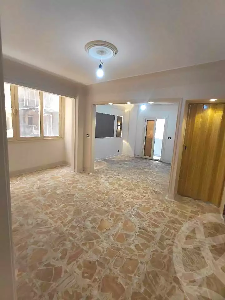 https://aqarmap.com.eg/ar/listing/7007048-for-sale-alexandria-sydy-bshr-sydy-bshr-bhry-shr-khld-bn-lwlyd