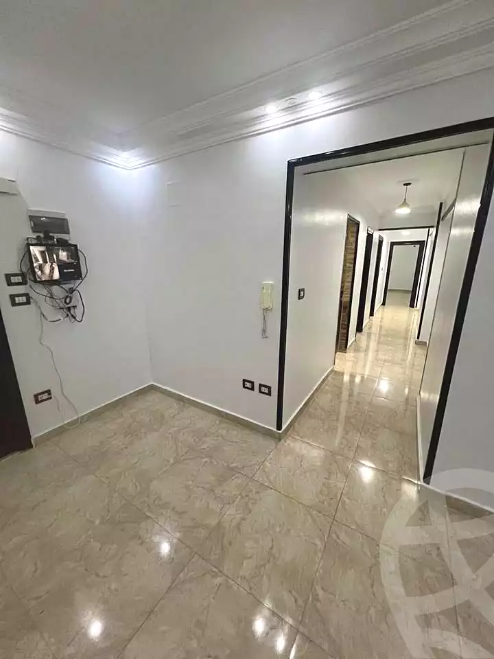 https://aqarmap.com.eg/en/listing/7007067-for-sale-alexandria-el-mandara-shr-jml-bd-lnsr