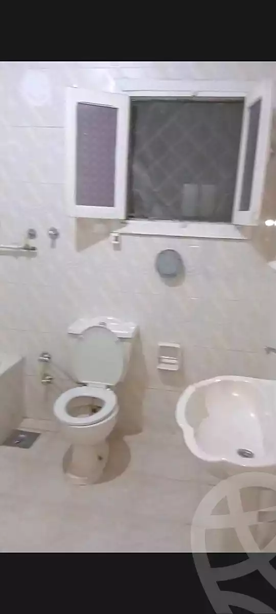 https://aqarmap.com.eg/ar/listing/7007438-for-rent-alexandria-el-mandara-alex-el-mandara-bahri