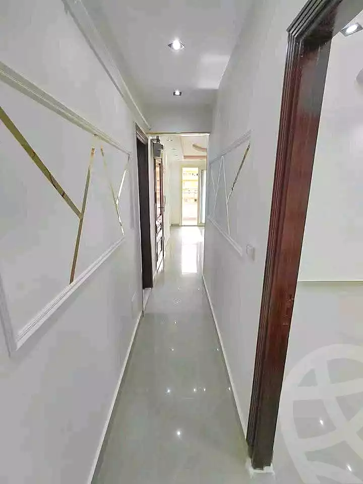 https://aqarmap.com.eg/ar/listing/7007868-for-sale-alexandria-sydy-bshr-sydy-bshr-bhry-street-15
