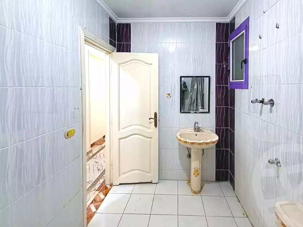 https://aqarmap.com.eg/ar/listing/7007510-for-sale-alexandria-sydy-bshr-sydy-bshr-bhry-street-16