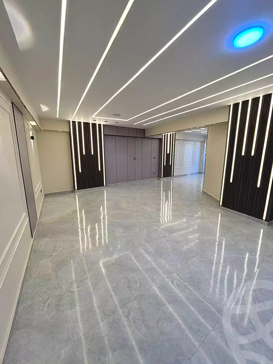 https://aqarmap.com.eg/ar/listing/7008394-for-sale-alexandria-miami-mahmoud-el-isawy-st