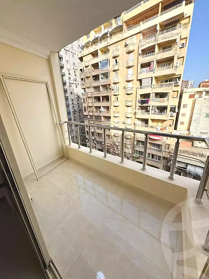 https://aqarmap.com.eg/en/listing/7008445-for-sale-alexandria-sydy-bshr-sydy-bshr-bhry-shr-mhmwd-l-yswy